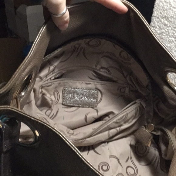 2 Toned Brown Shoulder Bag/Purse with Gold accents - Picture 4 of 8